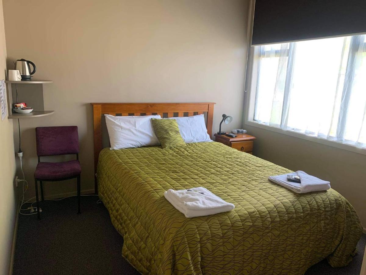 Catlins Inn Owaka Extérieur photo